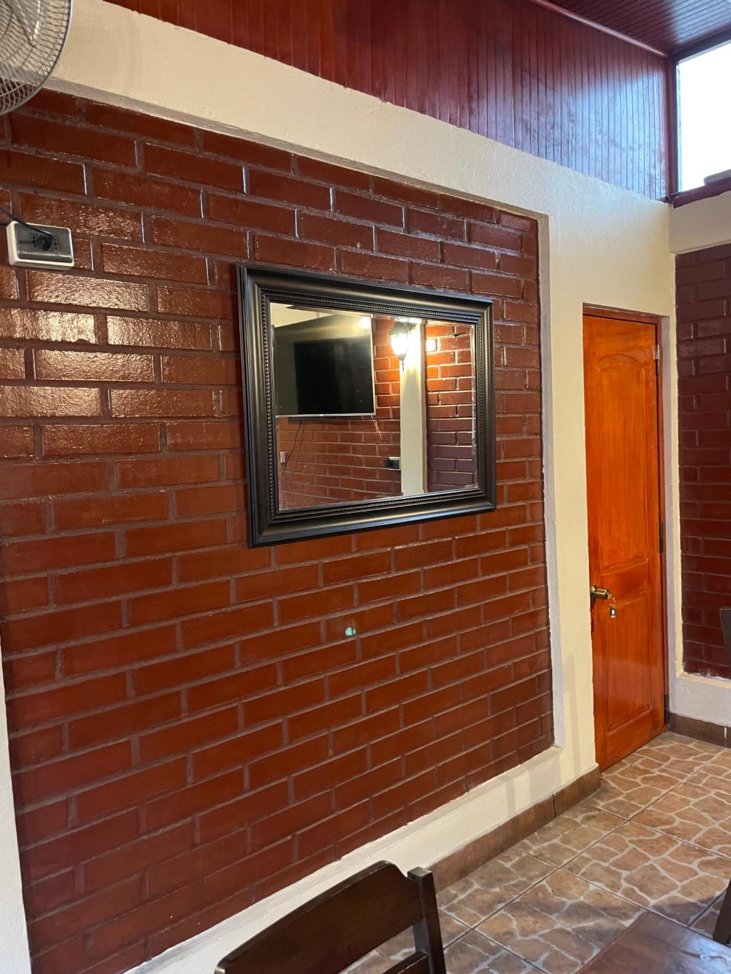 Hostal Brisa Serena Santiago Exterior photo